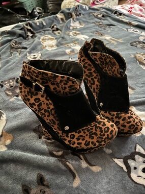 Leopard Print Heeled Ankle Boots with Black Accent
